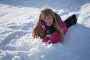 Versicherungsmakler, Vorsorgeexperte und Kreditmakler B-Quadrat | Mädchen im Schnee